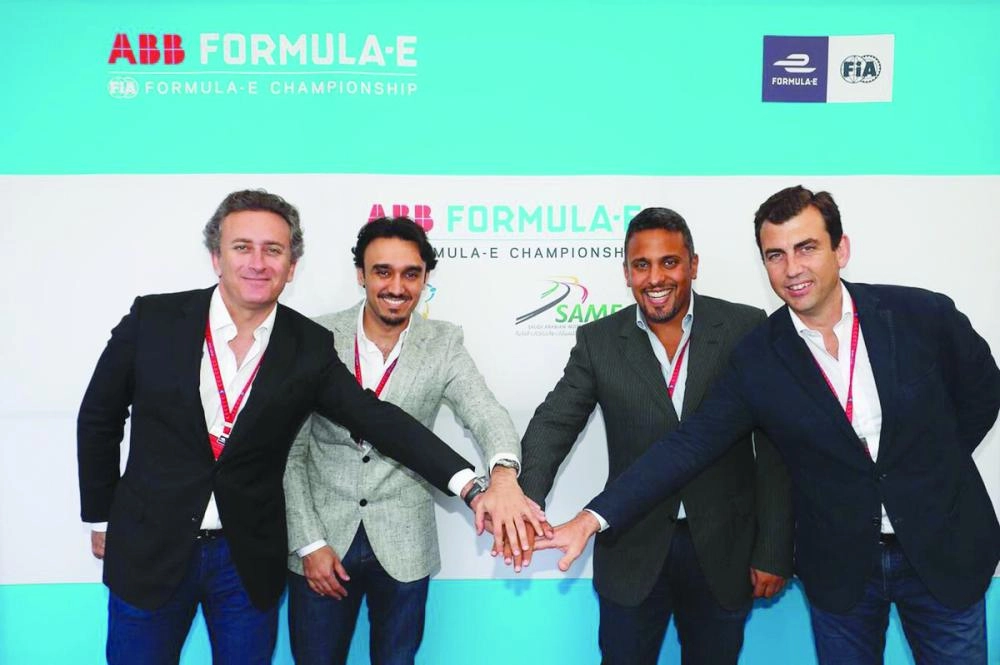 






من توقيع الاتفاقية                                     (مكة)