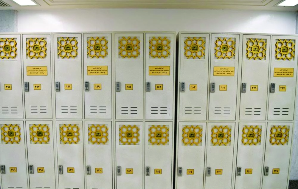 من تجهيزات استقبال المعتكفين في المسجد الحرام    (واس)