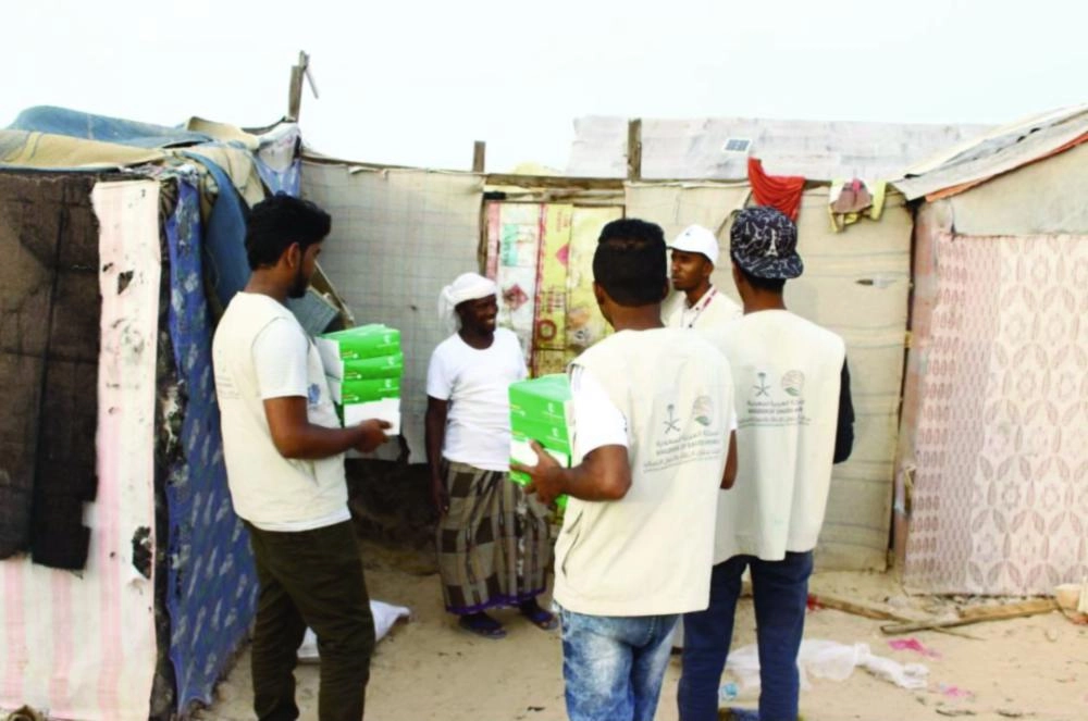 






من توزيع المساعدات في مناطق يمنية متفرقة                                                                                                         (واس)