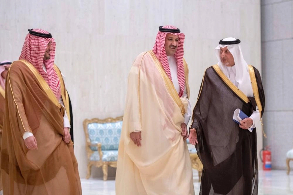 Dd6oNKoVwAEMg54.jpg-large