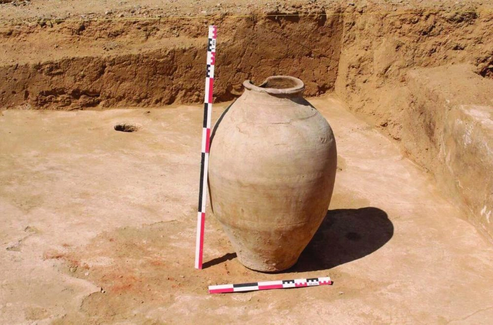 من الكنوز الأثرية في مركز العبلاء (واس)