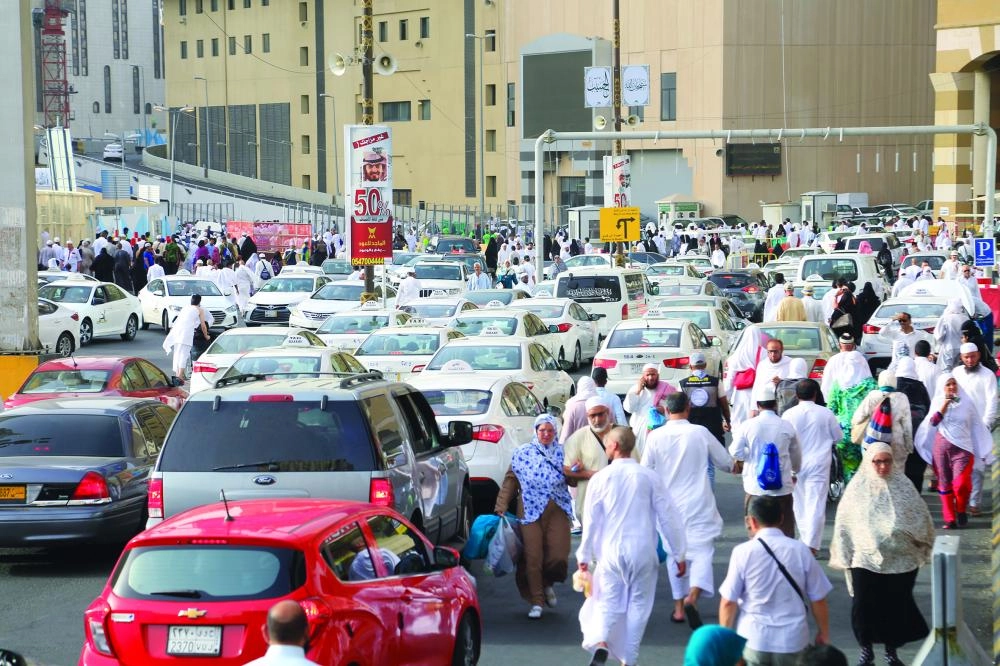 كثافة مرورية تشهدها مركزية الحرم المكي                