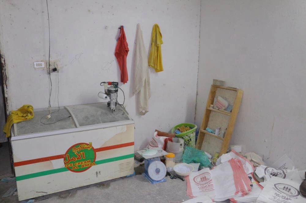 المستودع من الداخل             (مكة)