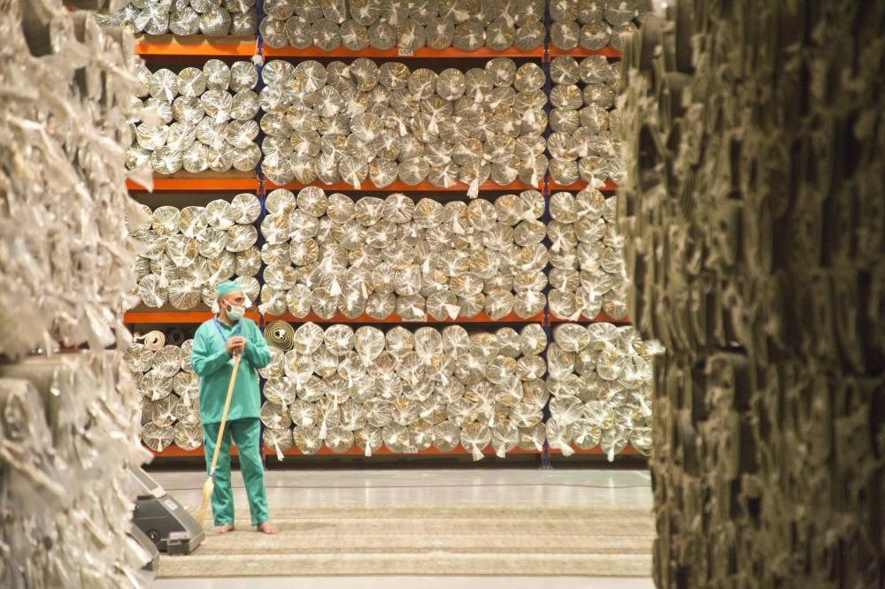 السجاد الأحمر المستعمل خلال السنوات الماضية