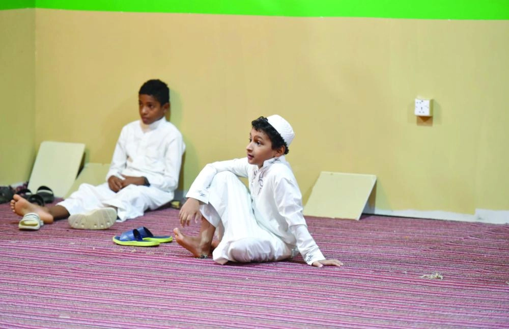 DST_3900060_Sat13_111189752