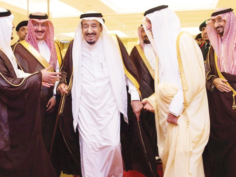 الملك سلمان لدى وصوله إلى مكة المكرمة (واس)