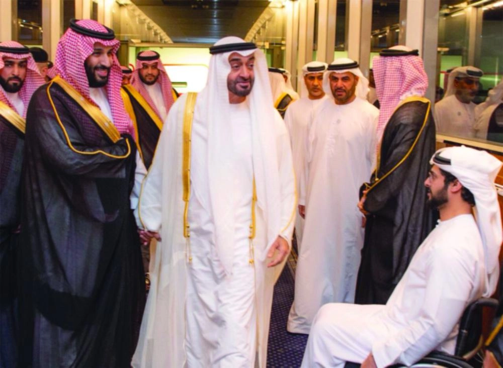 الأمير محمد بن سلمان لدى استقباله الشيخ محمد بن زايد أمس         (واس)
