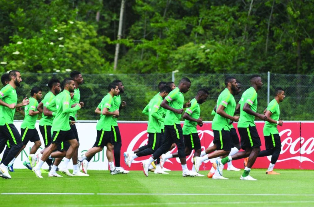 






من تدريبات المنتخب أمس                                                                                                (إعلامي المنتخب)