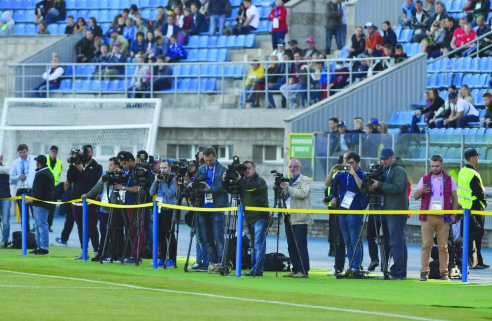 






إعلاميون غطوا تدريب الأخضر أمس   (الاتحاد السعودي)