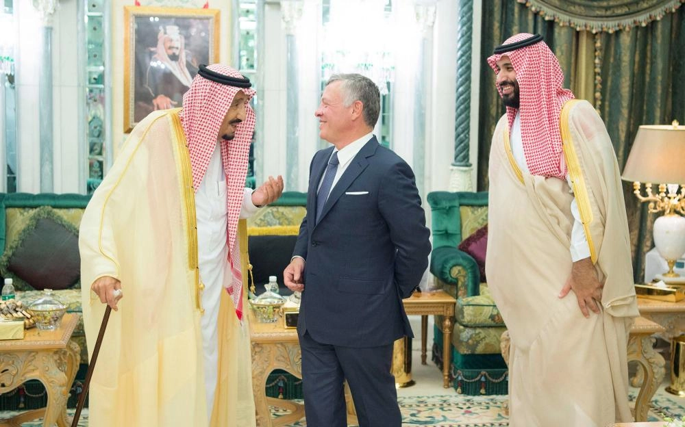 DST_3938363_Mon26_144098871