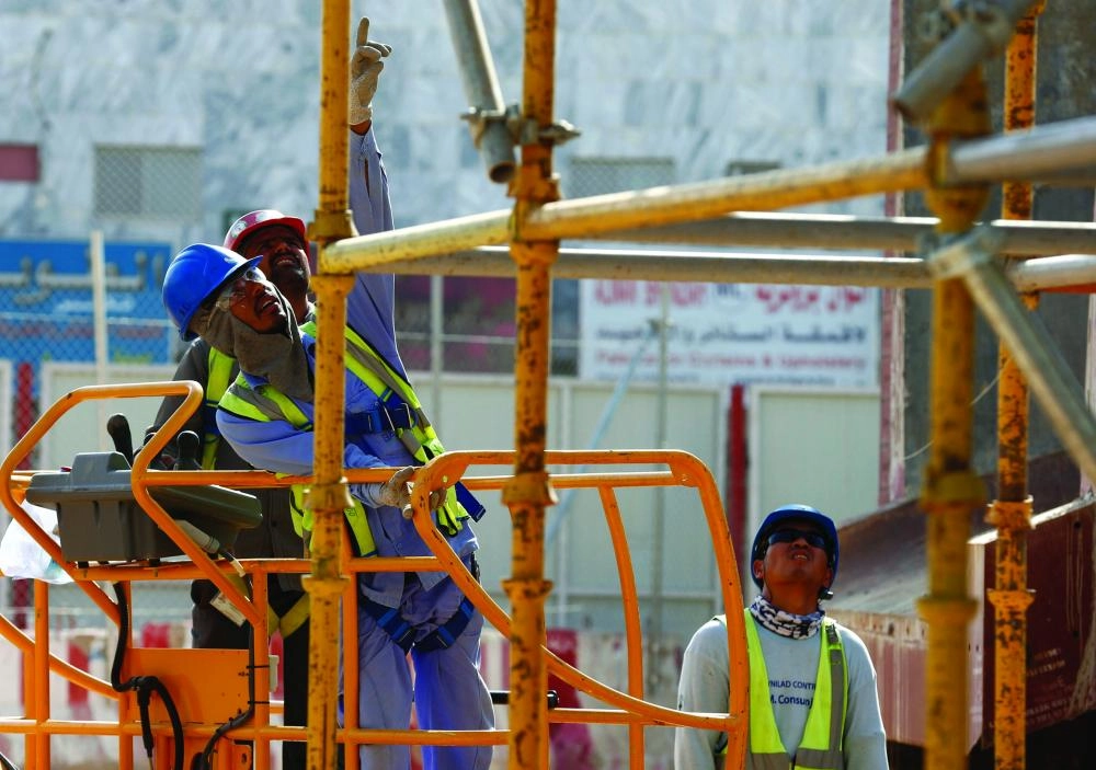 






عمالة في أحد مشاريع الإنشاءات                                   (مكة)