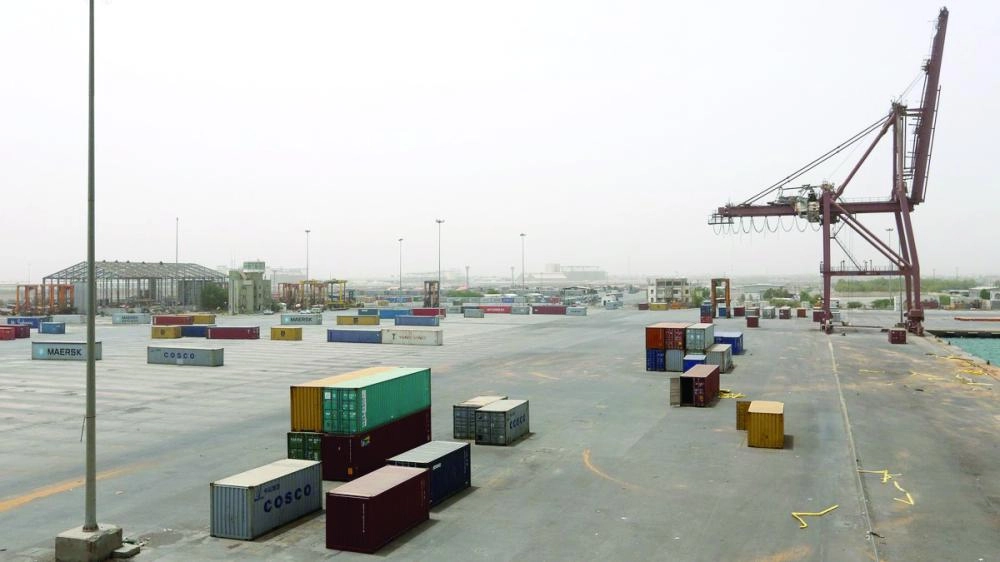 






الحوثيون يراوغون في تسليم ميناء الحديدة                                                                                               (اليمن الآن)