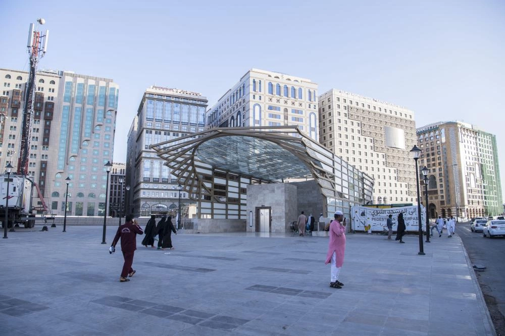 






أحد الأنفاق الذكية للمشاة بمركزية المدينة                                                                                    (مكة)