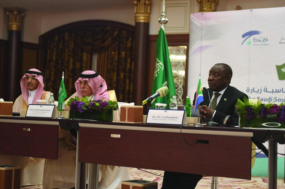 DST_4085153_Fri44_1115485360