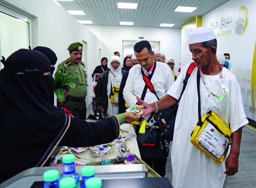 






الحجاج لدى وصولهم إلى المدينة                     (ياسر بخش)