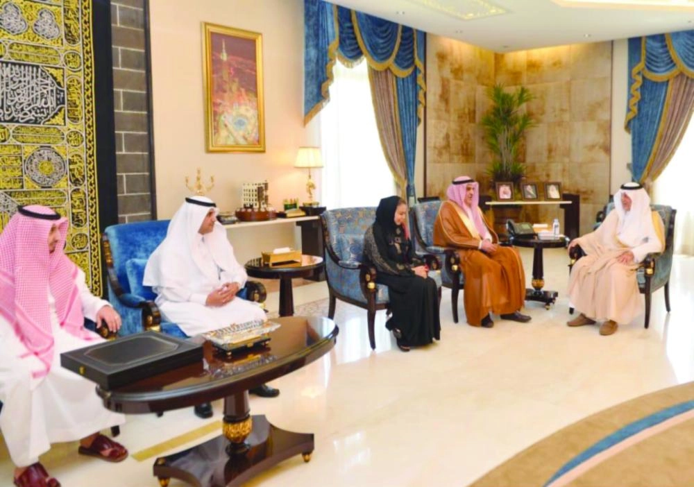 DST_4116283_Fri10_1111896589