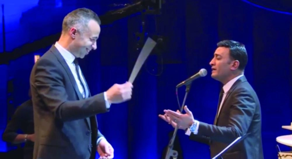 عفت خلال الحفل في مركز الملك فهد الثقافي (مكة)