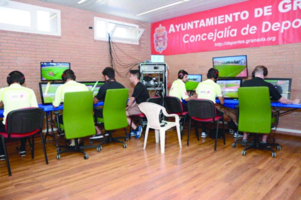 من التدريب على تقنية حكم الفيديو المساعد (واس)