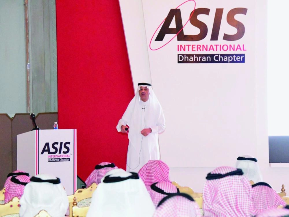 






بسام عطية يتحدث خلال اللقاء                                                         (مكة)