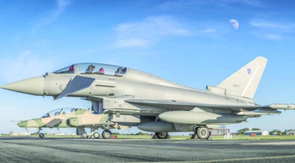 Oman-Typhoon-Hawk-01-Eurofighter