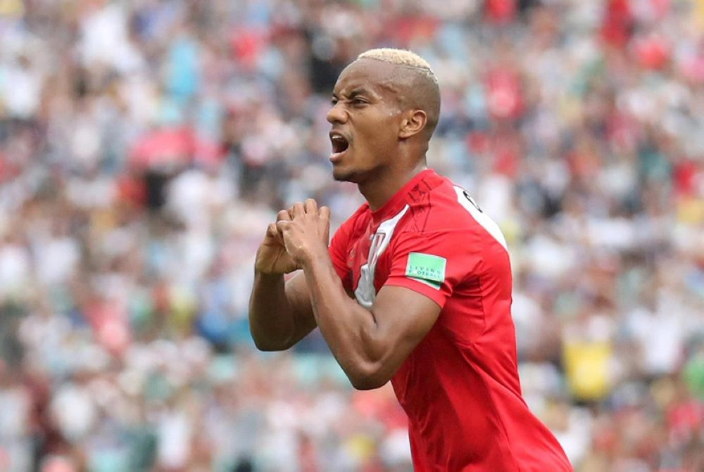 






أندري كارلو                            (فيفا)