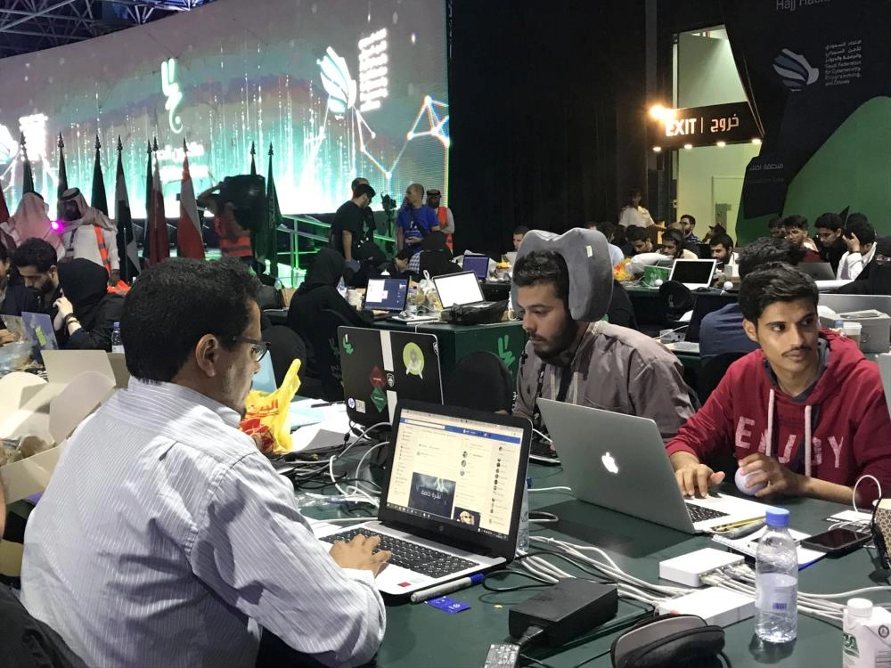 إحدى الفرق خلال مشاركتها بالمسابقة (مكة)