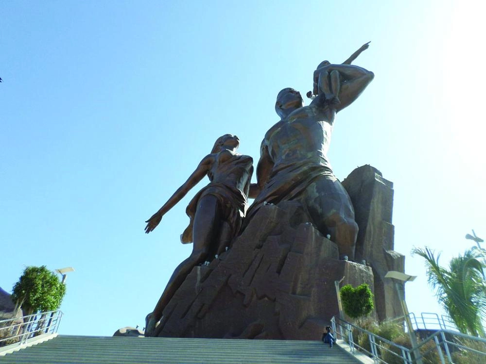 نصب النهضة الأفريقية