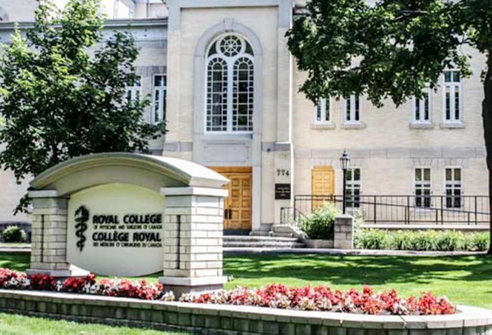 






الكلية الملكية الكندية للأطباء                                                                                                                     (مكة)