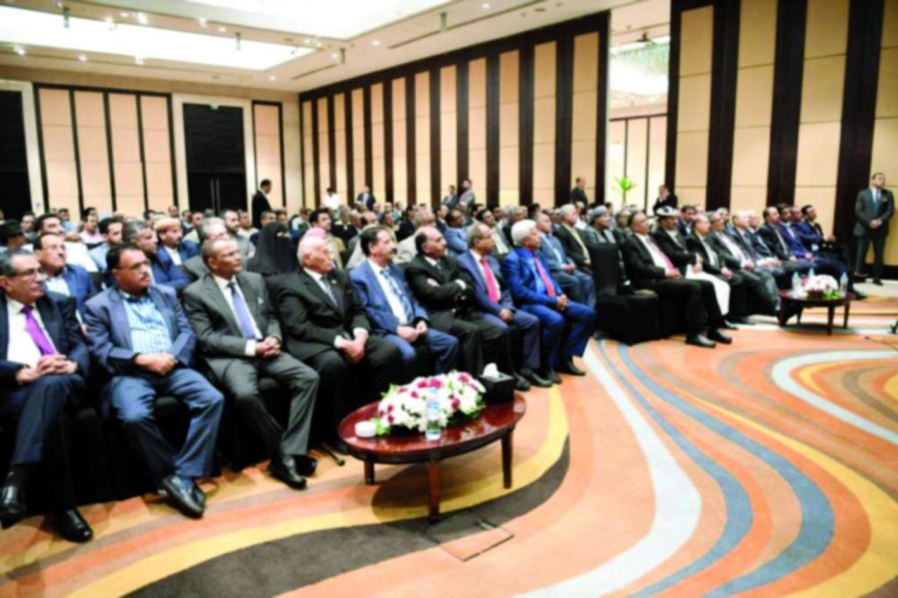 






لقاء سابق لقيادات المؤتمر في القاهرة                                                                                                           (تويتر)