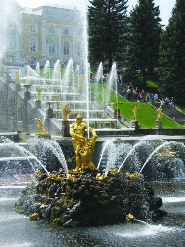 نافورة شمشون والأسد