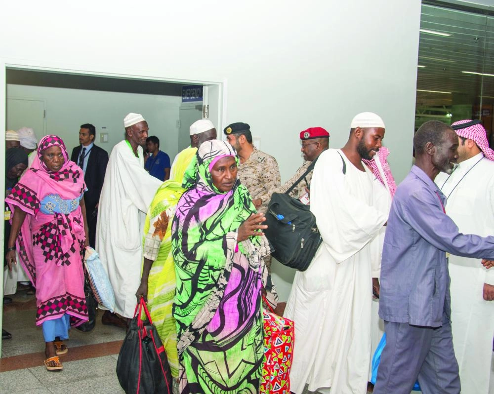 من استقبال ضيوف برنامج خادم الحرمين للحج والعمرة (واس)