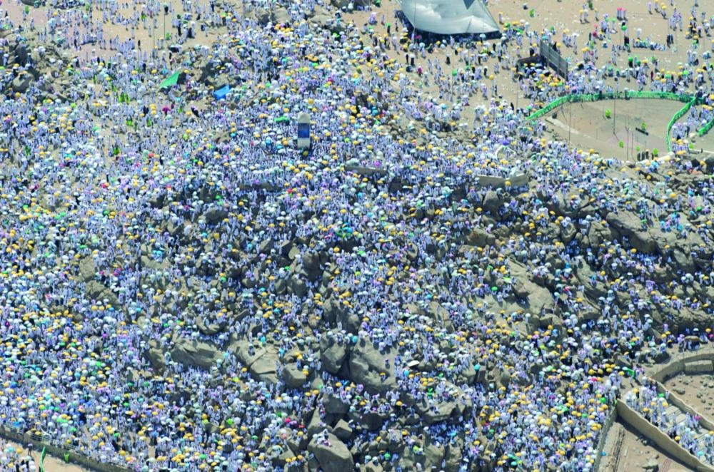 ضيوف الرحمن في صعيد عرفات (واس)