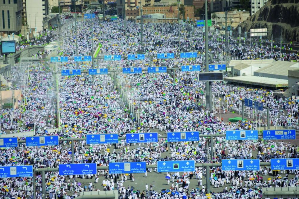 حجاج يغادرون منشأة الجمرات بعد الرمي  (ياسر بخش)