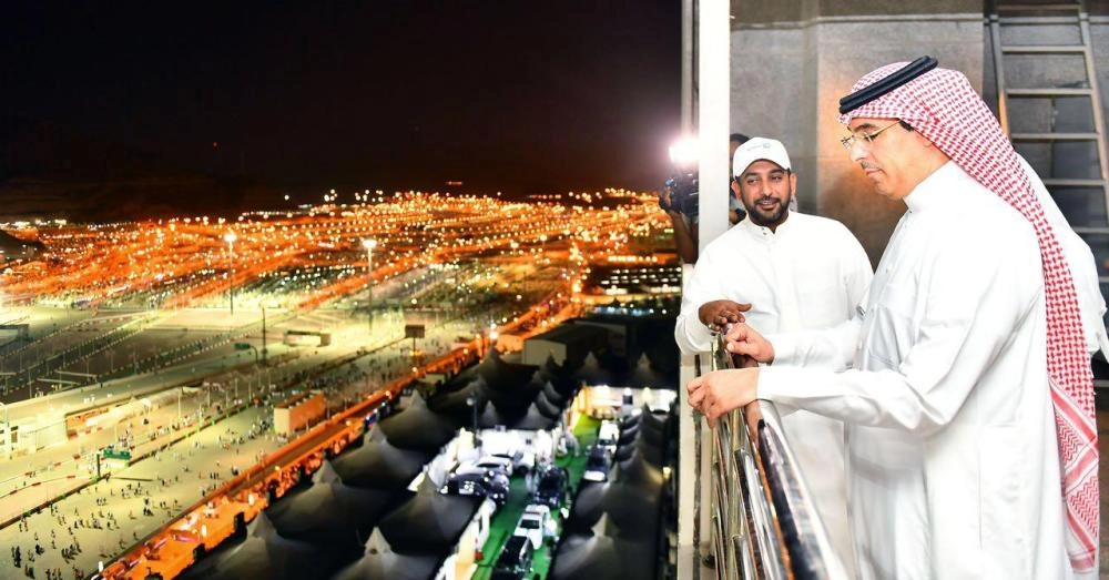 عواد العواد يتفقد سير العمل بقطاعات الوزارة في مشعر منى                           (واس)