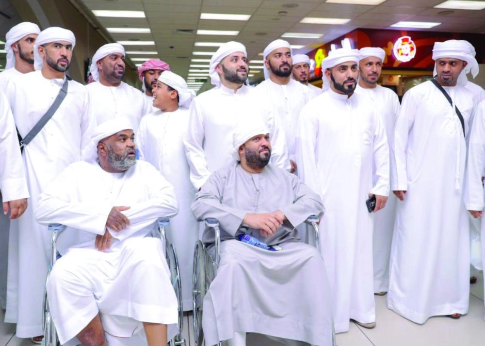 عدد من الحجاج الإماراتيين خلال مغادرتهم (واس) 