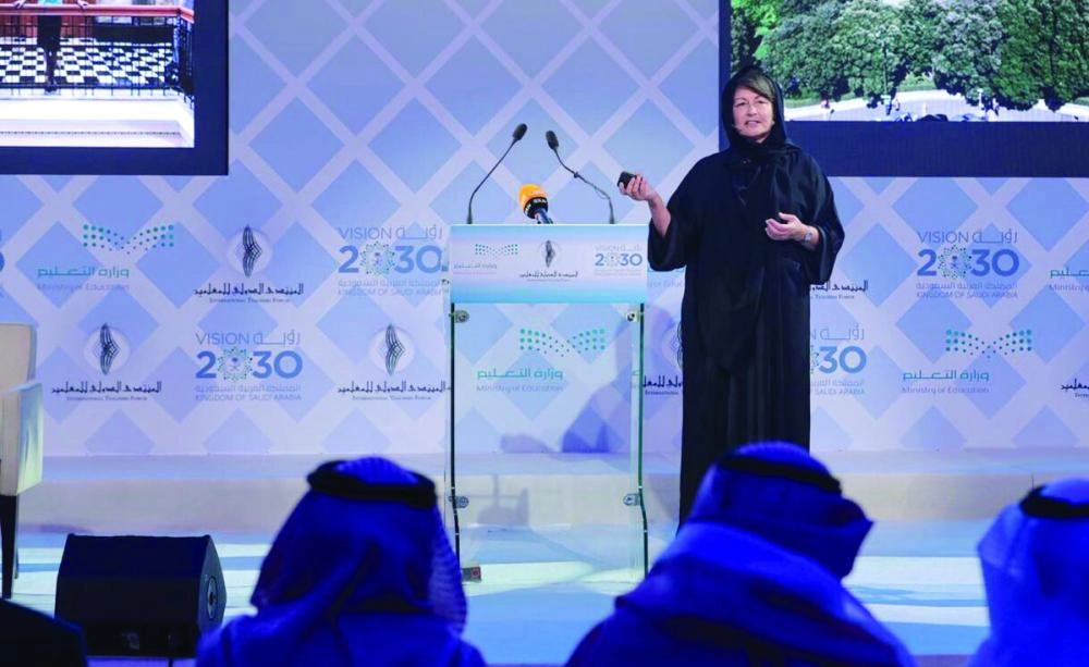 باتريشيا تستعرض تجربة نيوزيلندا خلال المنتدى      (مكة)