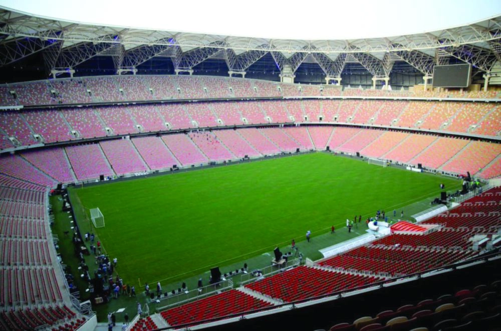 






مدرجات ملعب الجوهرة في جدة                                                                                                                  (مكة)