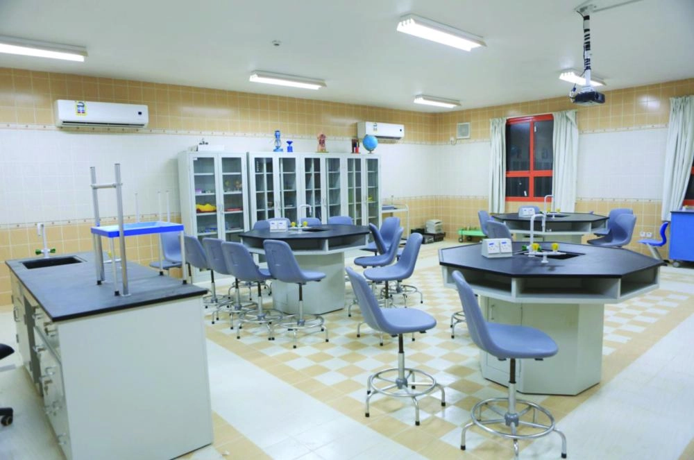 DST_4295235_Sat30_1127935583