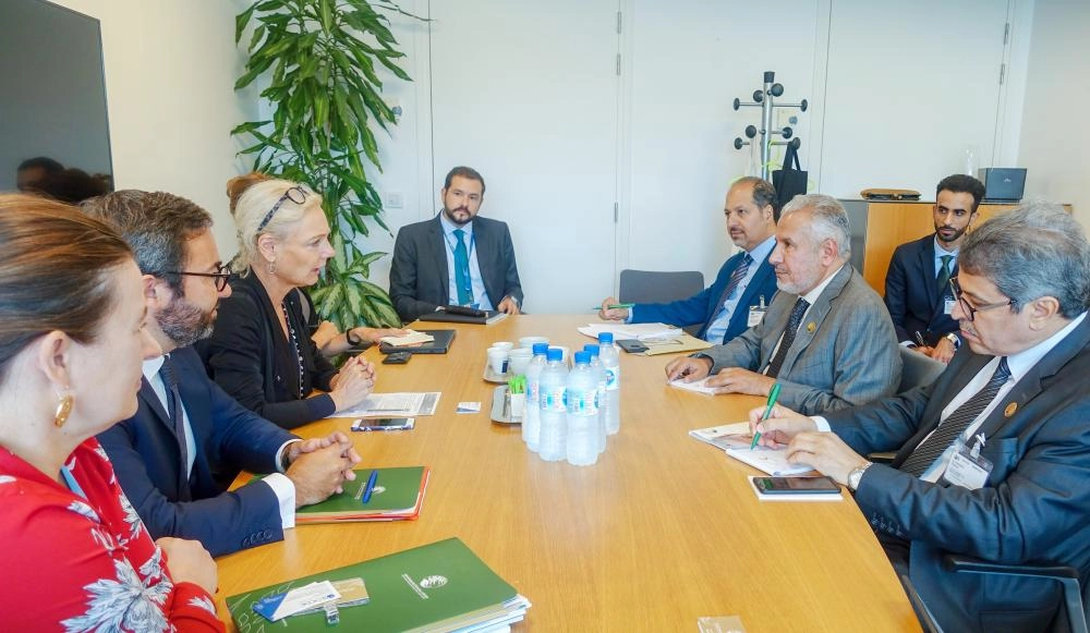 






عبدالله الربيعة خلال ندوة المنصة الالكترونية للمساعدات السعودية في باريس أمس            (واس)