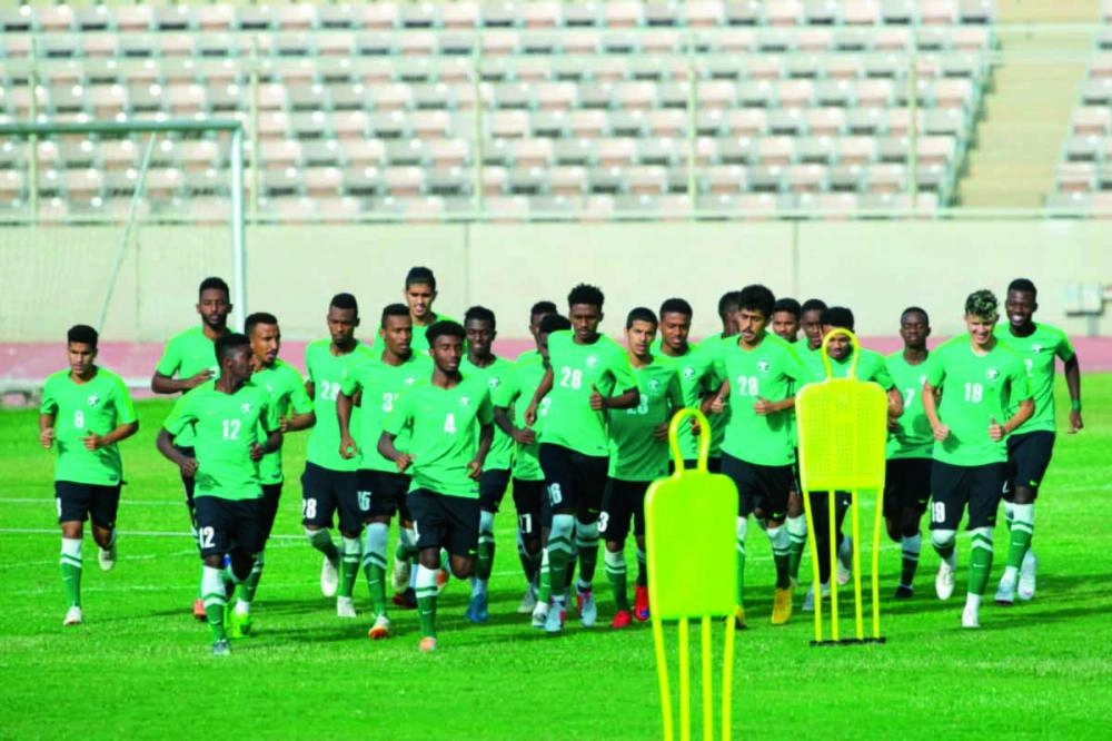 






جانب من التدربيات بملعب مدينة الملك فهد الرياضية بالطائف          (واس)