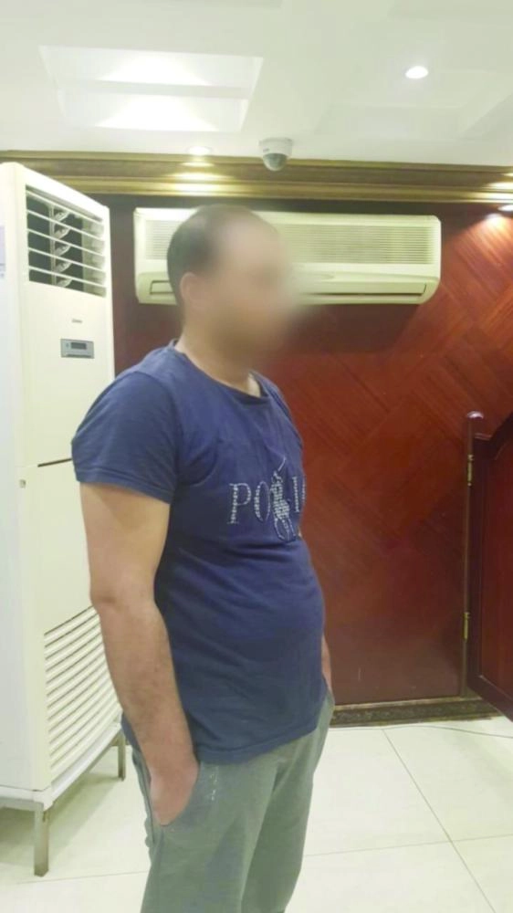 العامل الوافد خلال ضبطه (مكة)