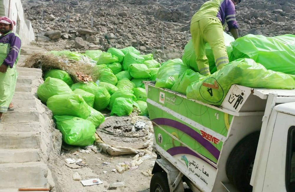  من عمليات النظافة (مكة)