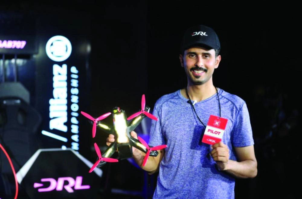 أحد المشاركين في نهائي أبطال الدرونز العالمي بجدة (مكة) 