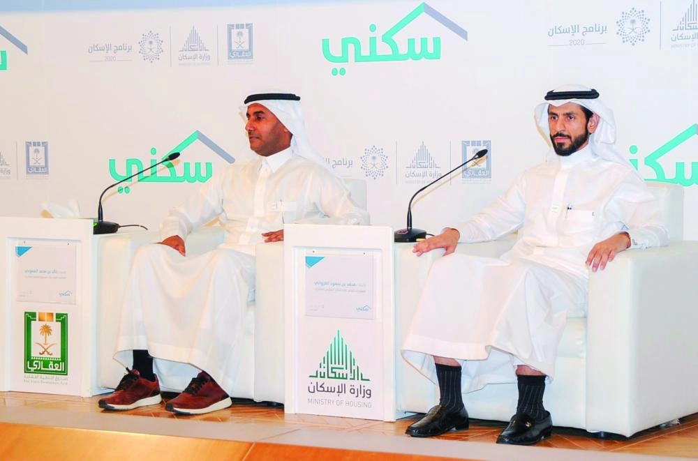 






المتحدثون في المؤتمر الصحفي