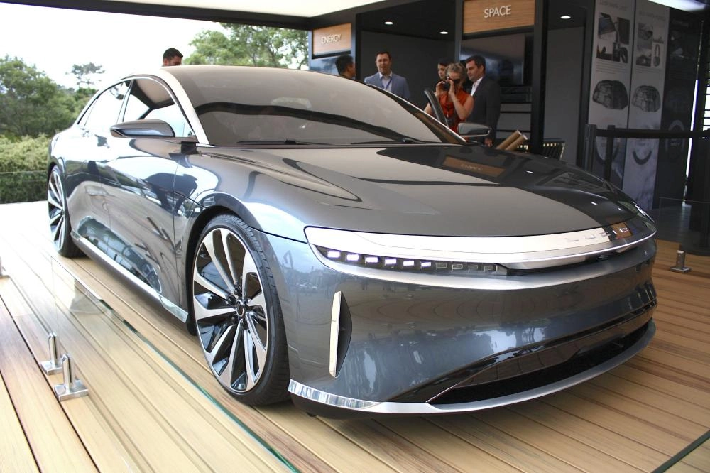 إحدى سيارات شركة لوسيد (مكة)