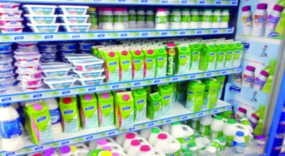 منتجات ألبان متعددة في أحد المراكز بالدمام (مكة)