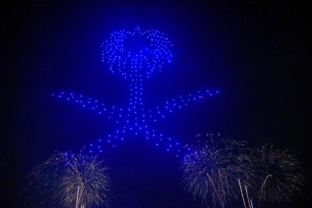 






من اللوحات التي رسمتها طائرات الدرونز