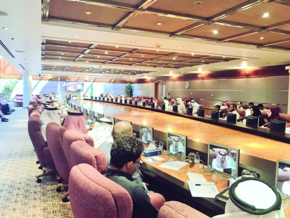 






جانب من اللقاء أمس