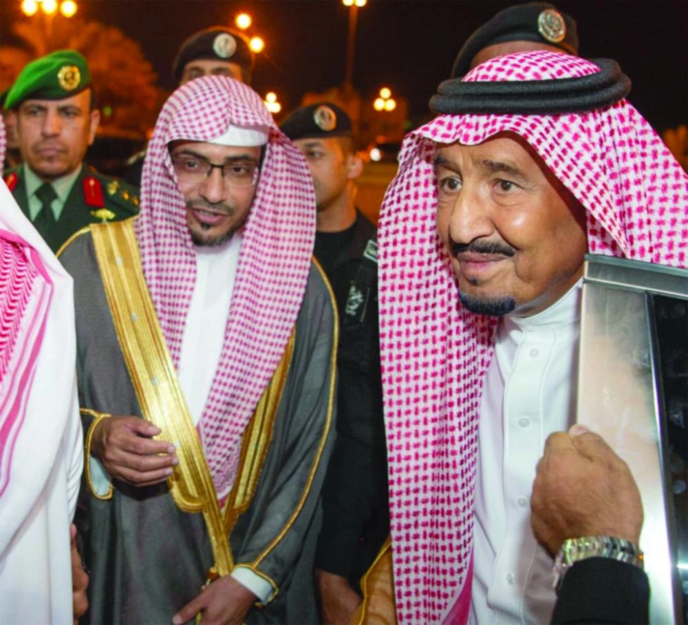 






لحظة وصول خادم الحرمين إلى مسجد قباء                                                     (واس)