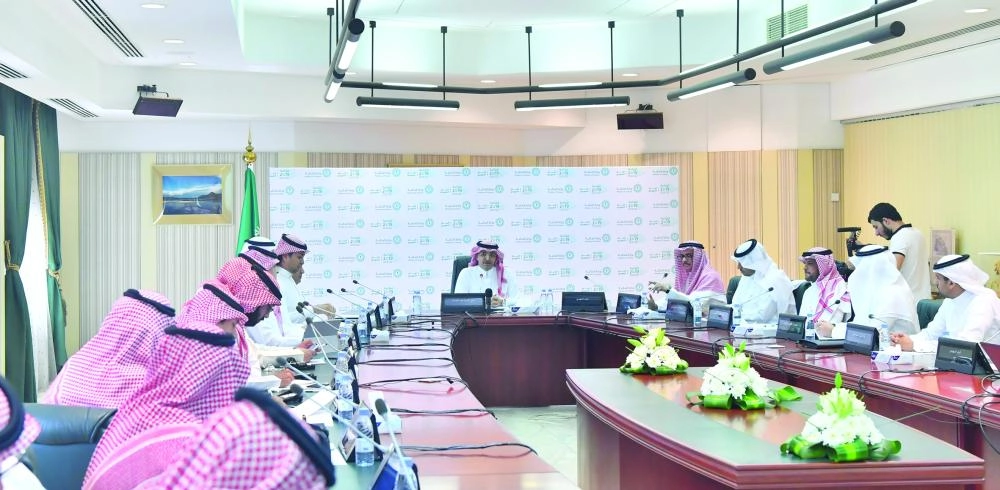 وزير المالية متحدثا أمام الحضور (واس)